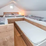 Apartmaji Enia Ratece-planica,