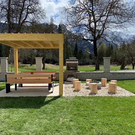 Apartmaji Enia Ratece-planica, *