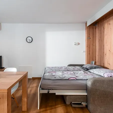 Apartmaji Enia Ratece-planica,