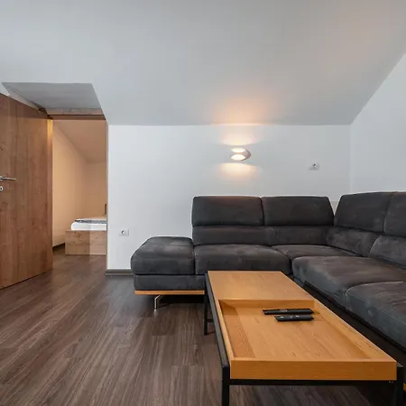 Апартаменты Apartmaji Enia Ratece-planica, Краньска Гора