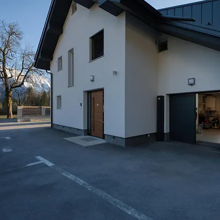 Daire Apartmaji Enia Ratece-planica, *