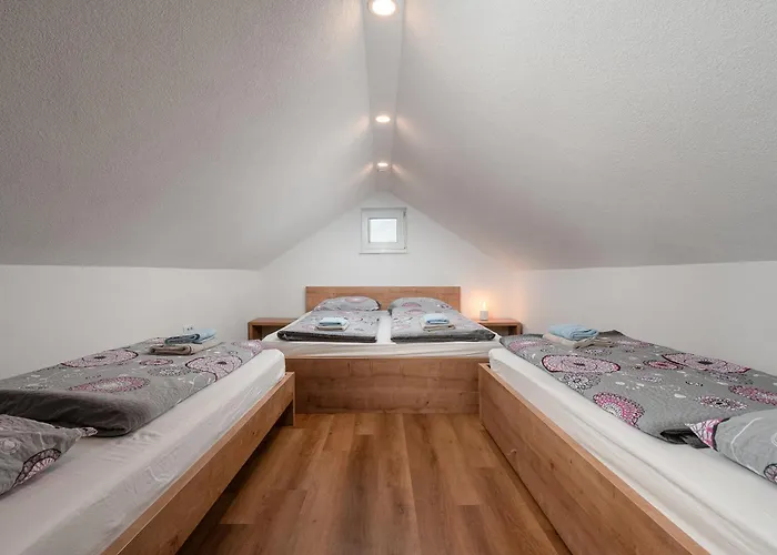 Apartmaji Enia Ratece-planica,